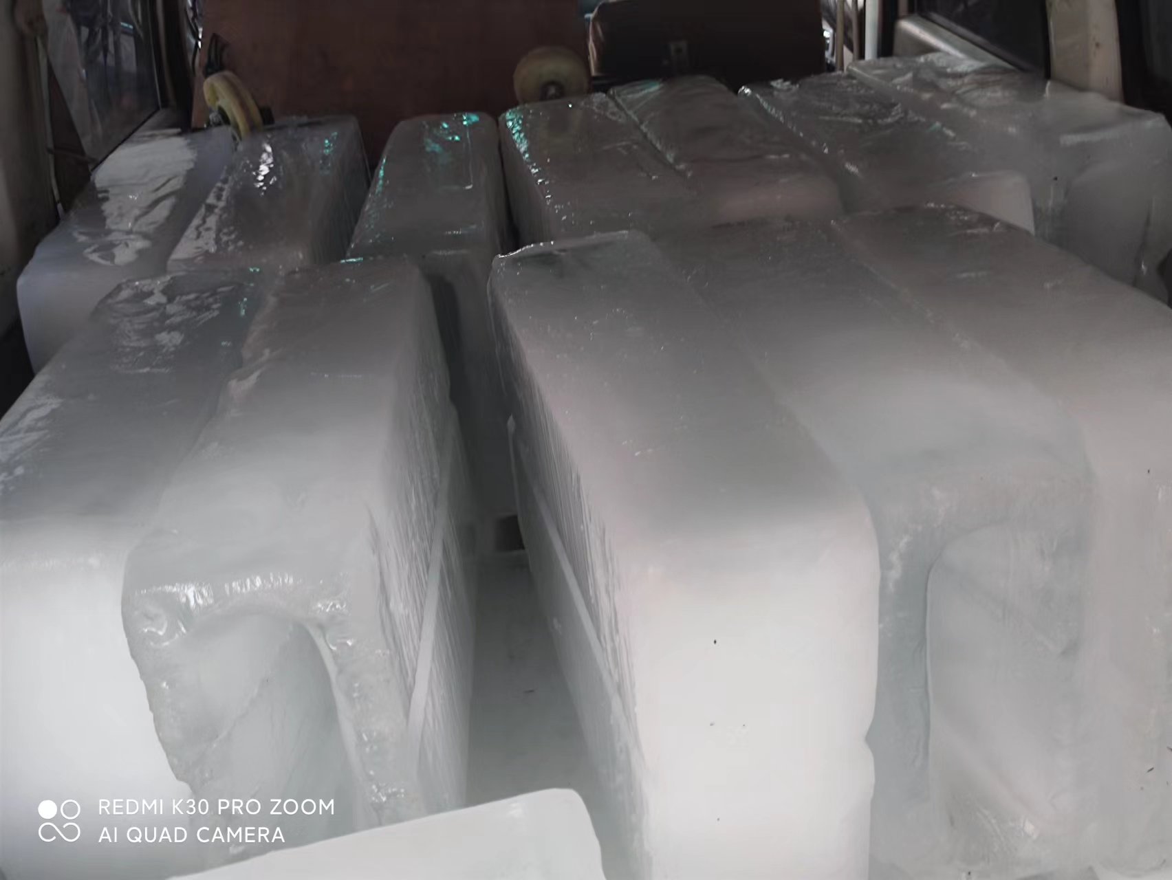 工業(yè)冰塊如何成為杭州車間降溫的必需品？